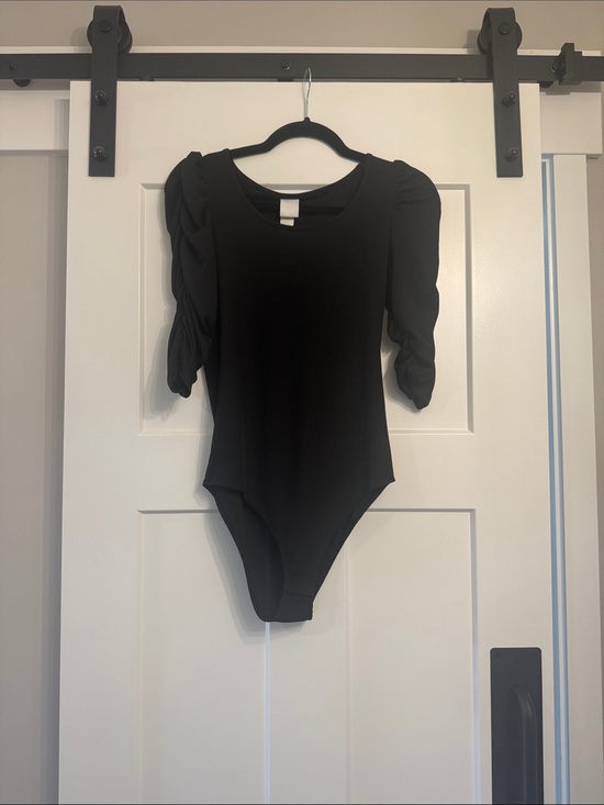 H&M Tops - H&M Black Ribbed Bodysuit